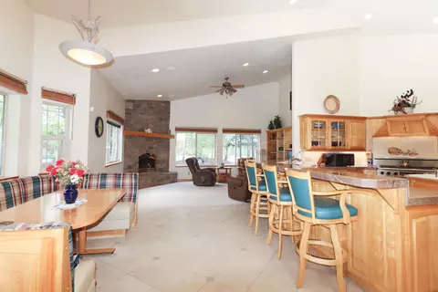 60485 Billadeau Rd, Bend, OR 97702 photo 7