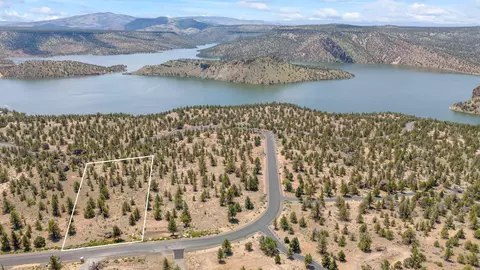 se pavati drive LOT 39, Prineville, OR 97754