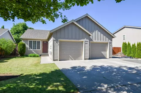 Exterior - 2967 NE Stanton Ave, Bend, OR 97701 photo 5 of 8