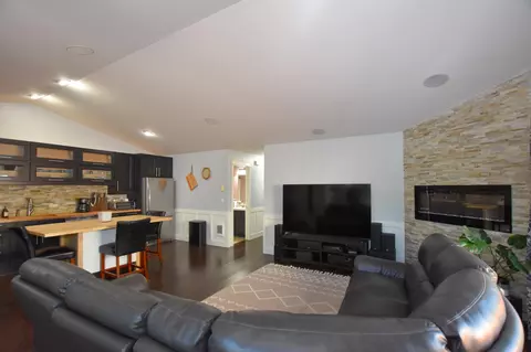 Living - 2967 NE Stanton Ave, Bend, OR 97701 photo 2 of 7