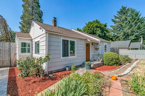 543 Sunset Way, Grants Pass, OR 97527
