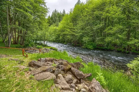 1250 Netherlands Rd, Trail, OR 97541 photo 45