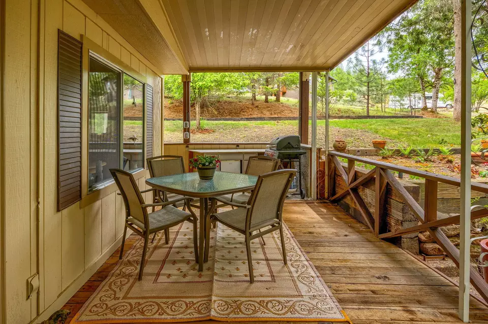 Exterior - 1250 Netherlands Rd, Trail, OR 97541 photo 6 of 19