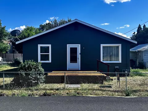 3630 Onyx Ave, Klamath Falls, OR 97603