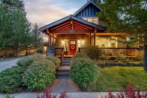 3007 NW Shevlin Meadow Dr, Bend, OR 97703