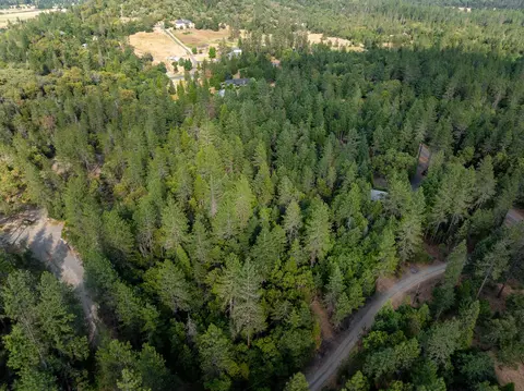 320 Fields Rd, Williams, OR 97544 photo 24