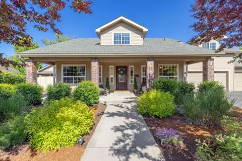 6321 Verda Vista Ct, Klamath Falls, OR 97603