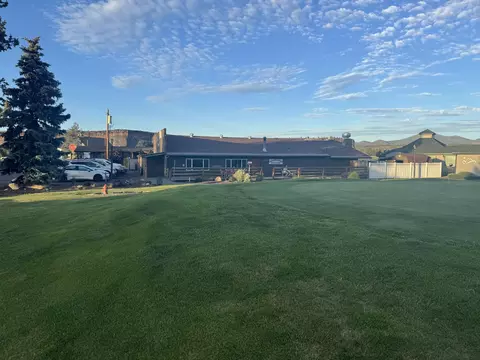 9405 SW Geneva View Rd, Terrebonne, OR 97760