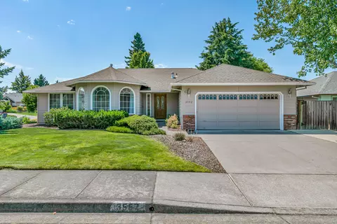 3552 Shawna Dr, Medford, OR 97504