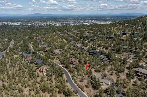 View/Area - 3341 NW Panorama Dr, Bend, OR 97703 photo 13 of 26