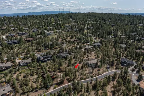 View/Area - 3341 NW Panorama Dr, Bend, OR 97703 photo 18 of 26