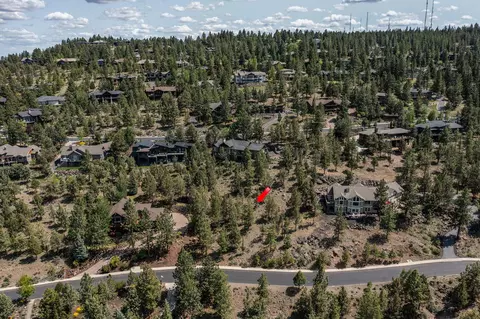 View/Area - 3341 NW Panorama Dr, Bend, OR 97703 photo 16 of 26