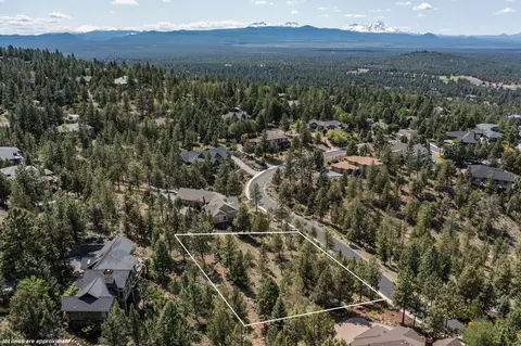 View/Area - 3341 NW Panorama Dr, Bend, OR 97703 photo 3 of 26