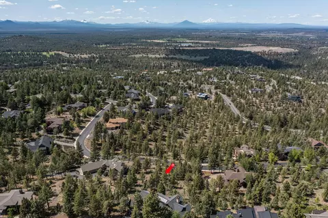 View/Area - 3341 NW Panorama Dr, Bend, OR 97703 photo 11 of 26