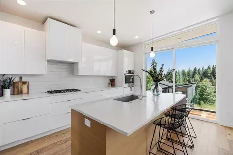 1464 NW Ogden Ave, Bend, OR 97703 photo 17