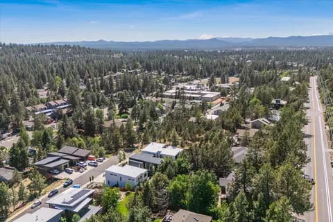 1464 NW Ogden Ave, Bend, OR 97703 photo 43