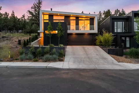 1464 NW Ogden Ave, Bend, OR 97703