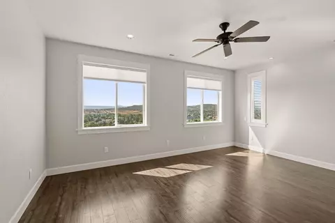 272 Cambridge Ter, Eagle Point, OR 97524 photo 9