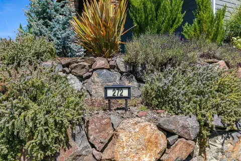 272 Cambridge Ter, Eagle Point, OR 97524 photo 3