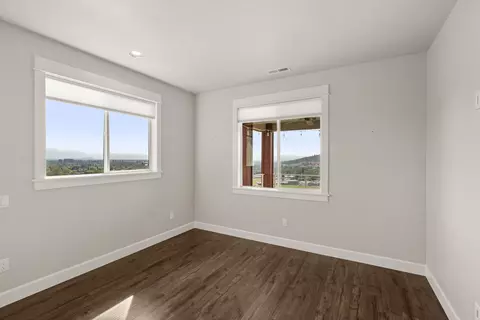 272 Cambridge Ter, Eagle Point, OR 97524 photo 15