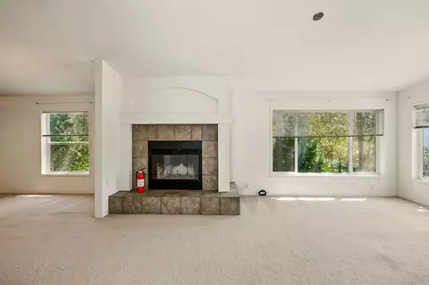 8080 E Antelope Rd, Eagle Point, OR 97524 photo 17