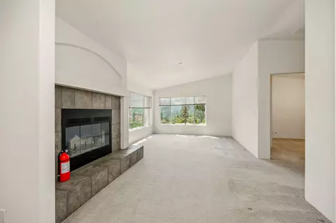 8080 E Antelope Rd, Eagle Point, OR 97524 photo 18
