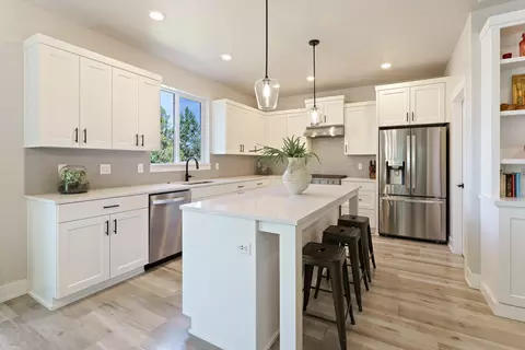3771 NE Tellus Dr, Bend, OR 97701