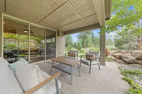 Exterior - 19651 Painted Ridge Loop, Bend, OR 97702 photo 5 of 11