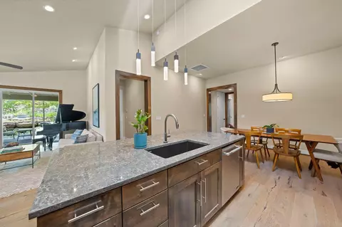 Kitchen - 19651 Painted Ridge Loop, Bend, OR 97702 photo 6 of 6