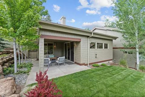 Exterior - 19651 Painted Ridge Loop, Bend, OR 97702 photo 8 of 11