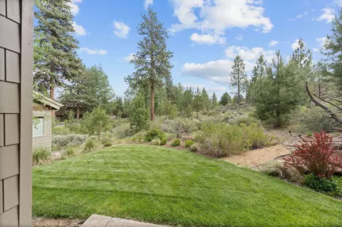 Exterior - 19651 Painted Ridge Loop, Bend, OR 97702 photo 10 of 11