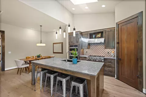 Kitchen - 19651 Painted Ridge Loop, Bend, OR 97702 photo 1 of 6