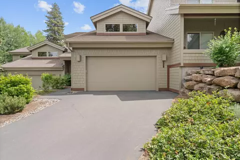 Exterior - 19651 Painted Ridge Loop, Bend, OR 97702 photo 3 of 11