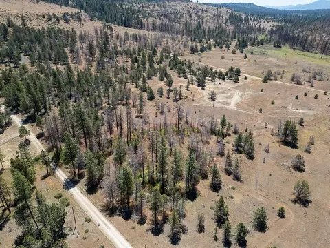 Panther Lane, Bonanza, OR 97623