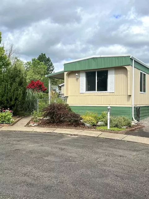 1055 N 5th St UNIT 115, Jacksonville, OR 97530