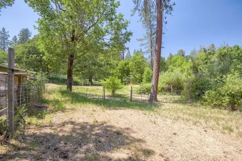 Exterior - 532 Sheraton Dr, Williams, OR 97544 photo 24 of 29