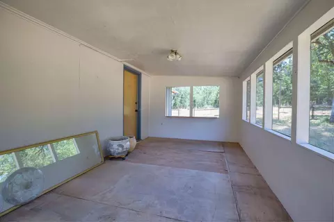 Exterior - 532 Sheraton Dr, Williams, OR 97544 photo 6 of 29