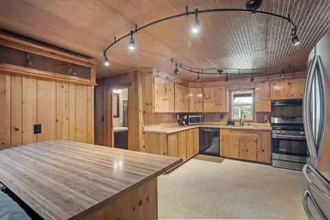 Kitchen - 532 Sheraton Dr, Williams, OR 97544 photo 1 of 4