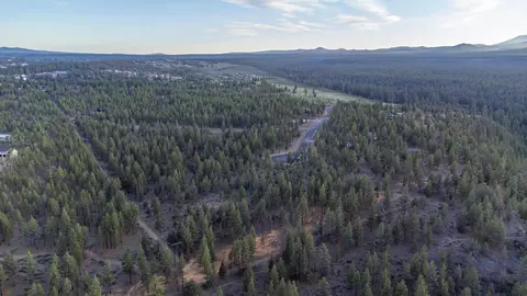 62987 Levins Ln, Bend, OR 97703 photo 10