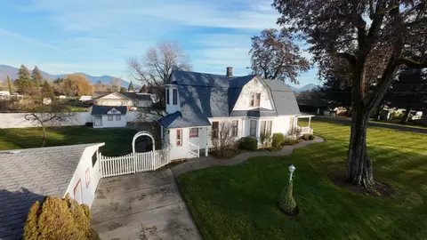 2308 Lower River Rd, Grants Pass, OR 97526