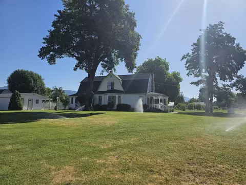 2308 Lower River Rd, Grants Pass, OR 97526