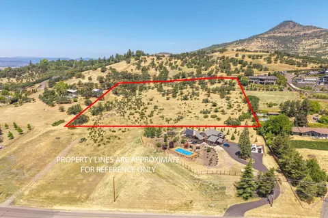 4286 Aerial Heights Dr #TL1000, Medford, OR 97504