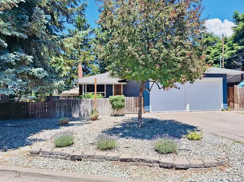 707 W Oregon Ave, Klamath Falls, OR 97601