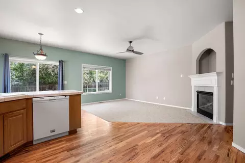 Living - 2149 SE Harley Ln, Bend, OR 97702 photo 2 of 11