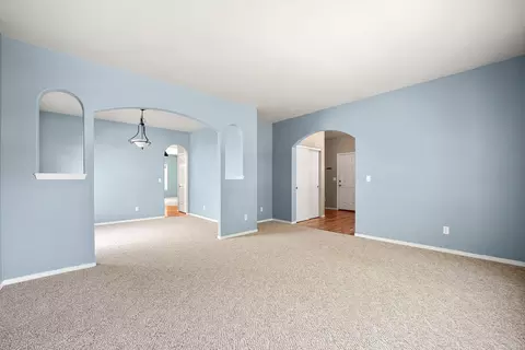 Living - 2149 SE Harley Ln, Bend, OR 97702 photo 7 of 11
