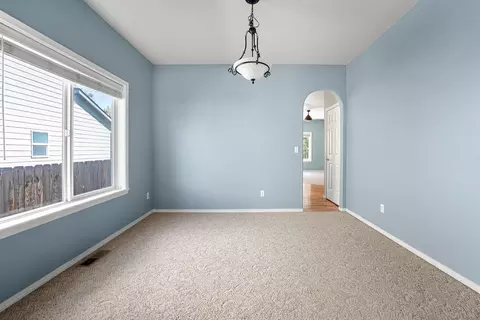 Living - 2149 SE Harley Ln, Bend, OR 97702 photo 9 of 11