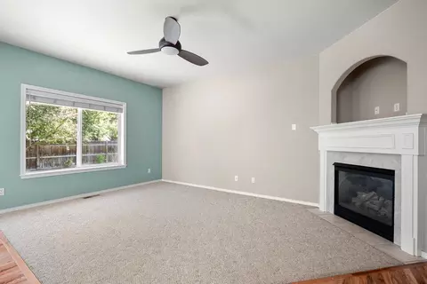 Living - 2149 SE Harley Ln, Bend, OR 97702 photo 3 of 11