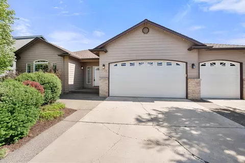 2149 SE Harley Ln, Bend, OR 97702