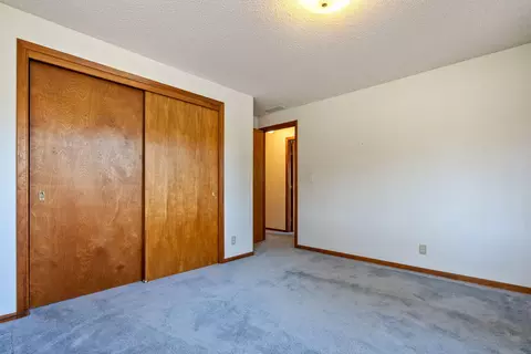 Bedroom - 64415 Quail Dr, Bend, OR 97703 photo 4 of 6