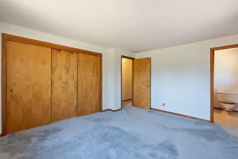 Bedroom - 64415 Quail Dr, Bend, OR 97703 photo 2 of 6